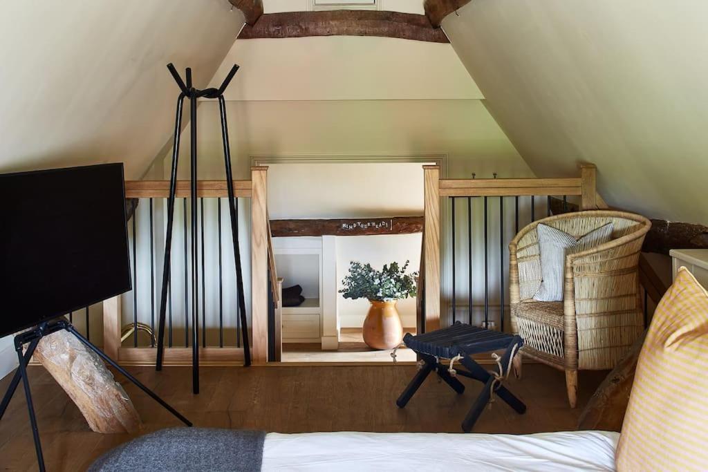 Sharnbrook Dawn At The Sun Inn Felmersham, Our Signature Duplex Suite מראה חיצוני תמונה
