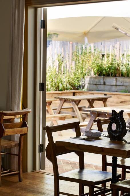 Sharnbrook Dawn At The Sun Inn Felmersham, Our Signature Duplex Suite מראה חיצוני תמונה