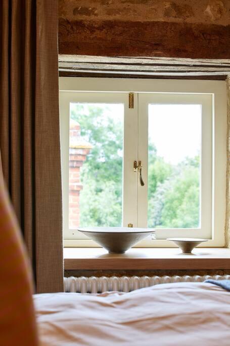 Sharnbrook Dawn At The Sun Inn Felmersham, Our Signature Duplex Suite מראה חיצוני תמונה